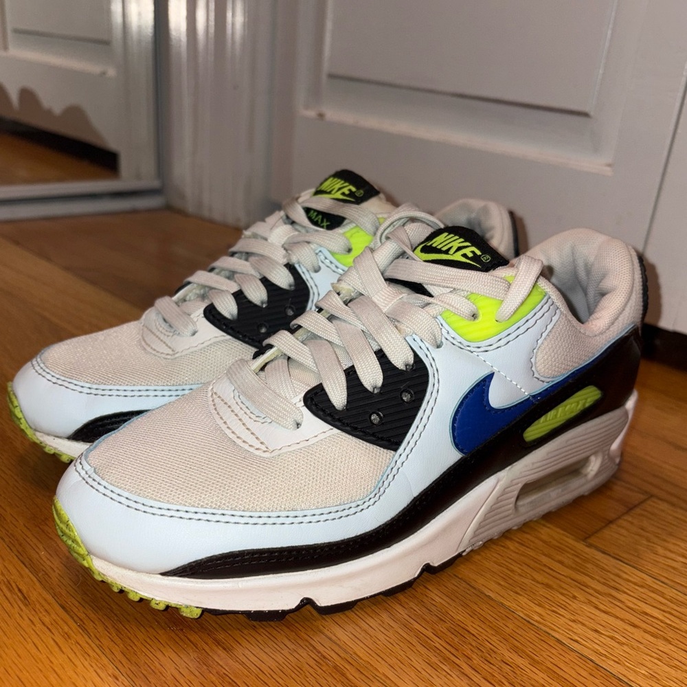 ✨ NIKE ✨ Women’s Air Max 90 Summit White/Racer Blue/Volt Size 6.5 With Box $140 - Picture 7 of 15